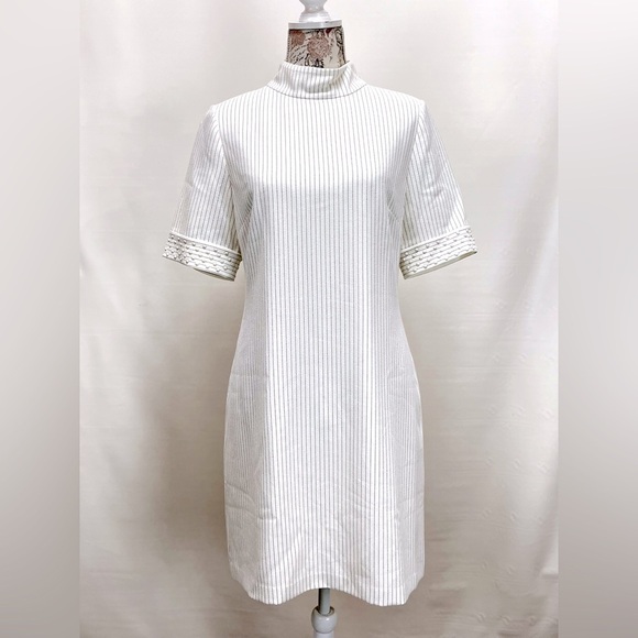 KARL LAGERFELD Cream and gray pinstriped mock neck shift dress size 8 - Picture 1 of 13